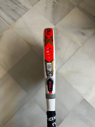 Pala de pádel Nox AT10 Pro Cup Genius 2024