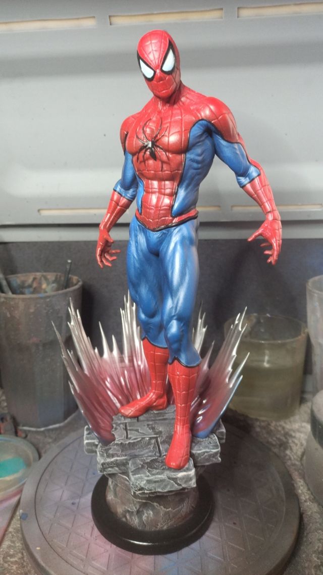Figura Estatua Spiderman