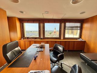 Oficina en venta en El Tardón - El Carmen en Sevilla