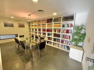 Oficina en venta en El Tardón - El Carmen en Sevilla