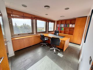 Oficina en venta en El Tardón - El Carmen en Sevilla