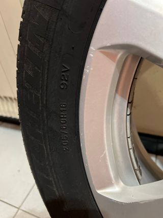 Llanta Audi A4 B6 con Rueda 205/60/16