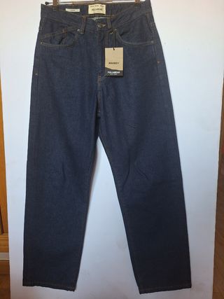 Pantalón baggy Pull&Bear chico azul. 
Talla 36.