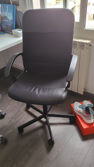 Silla de oficina negra Ikea