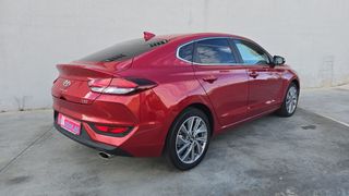 Hyundai i30 Fastback 1.4TGDi 140cv Tecno 