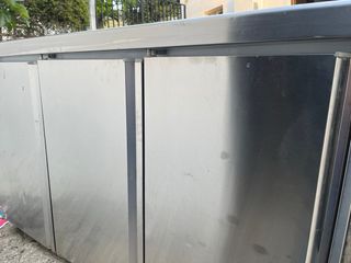 Nevera mesa hostelería 3 puertas acero inoxidable