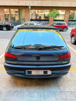 Peugeot 306 impecable.