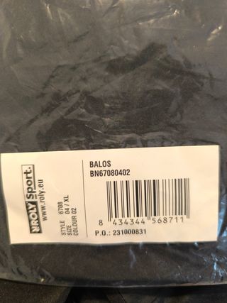 Bañadores Roly Chico XL Negro. Nuevos.