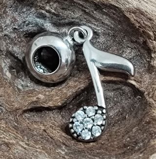 LIQUIDACION!! Charm de plata nota musical