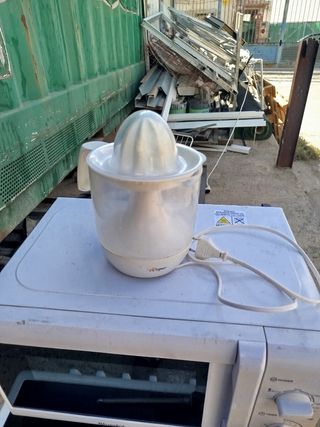 Exprimidor Oper EZ-3080