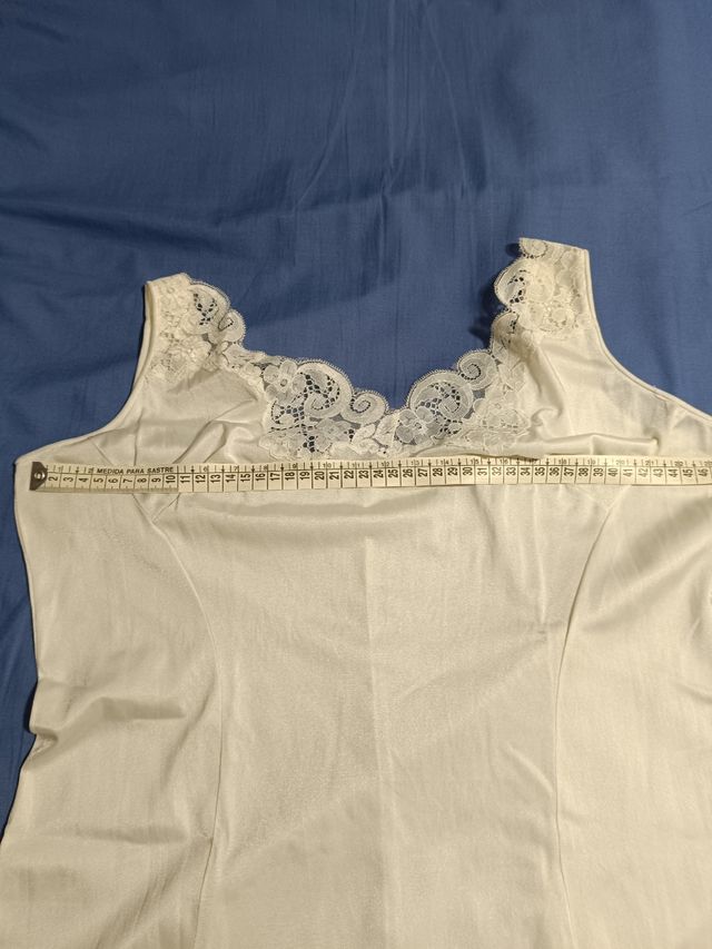 Camisón de encaje blanco
