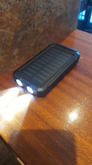 Cargador Solar Portátil + Cable de cargador