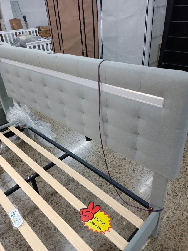 Cama tapizada gris 160 x 200
