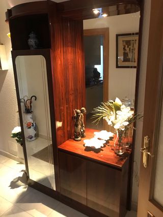 Mueble recibidor entrada madera y espejos. marrón 