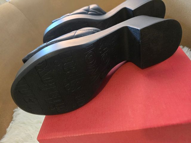 Zuecos Wonders Talla 36 Negro