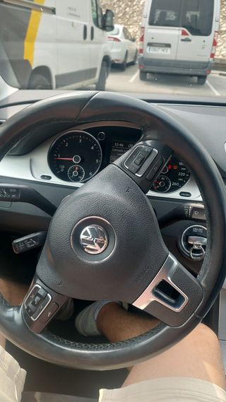 Volkswagen Passat 2010