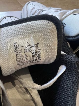 Zapatillas Jordan 1 Low Blancas y Negras