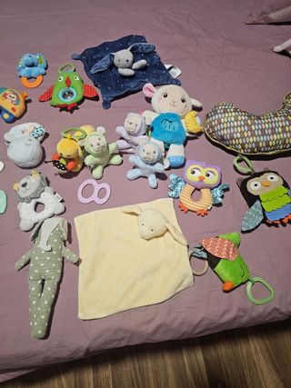 Lote Juguetes Bebé Peluches y Sonajeros