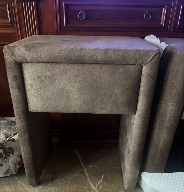 Mesitas de noche a estrenar