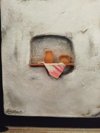 Cuadro decorativo con nicho y figuras