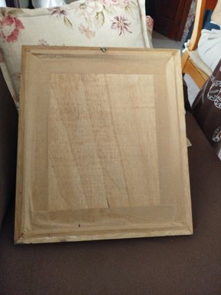 Cuadro decorativo con nicho y figuras