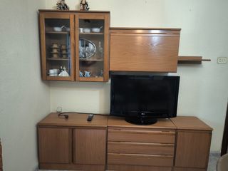 Mueble de salón comedor madera y cristal