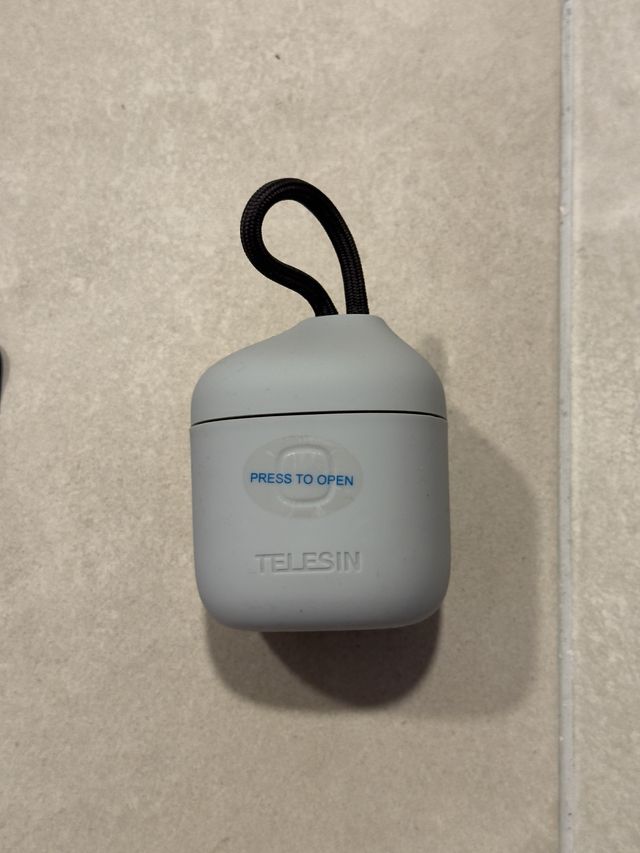 GoPro 12 Negra y Azul