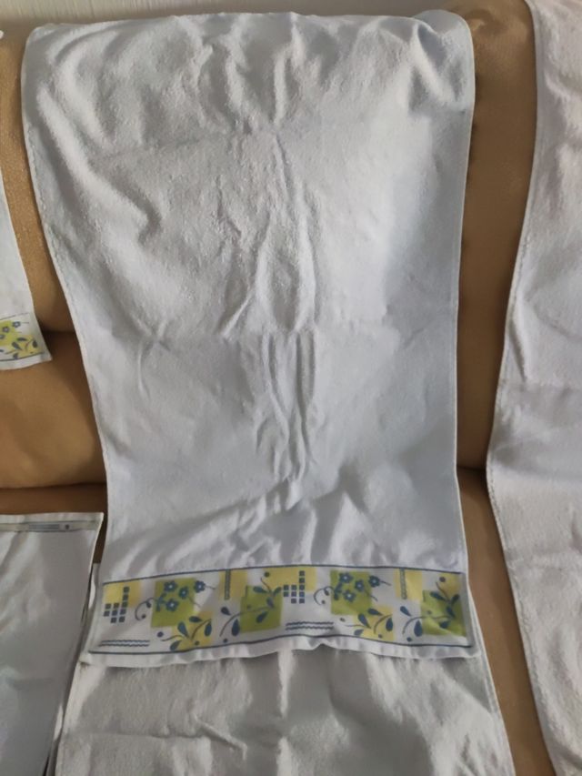 Juego 5 Toallas Hipercor Nuevas