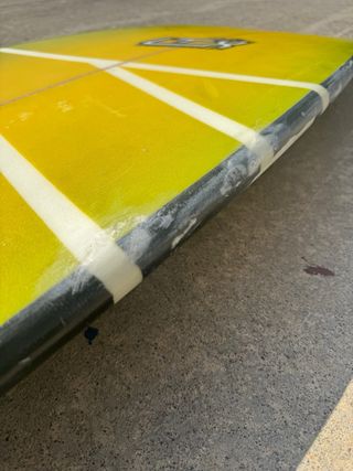 Tabla de surf 5'7'' amarilla