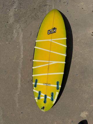 Tabla de surf 5'7'' amarilla