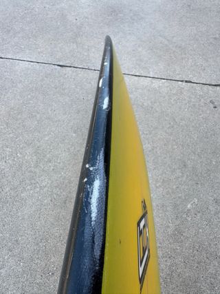 Tabla de surf 5'7'' amarilla