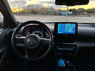 Toyota Yaris Cross. 4x4 2021