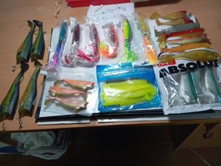 Lote de señuelos de pesca