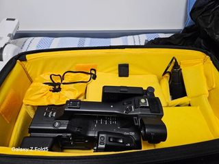Cámara de Video Profesional Sony NXCAM