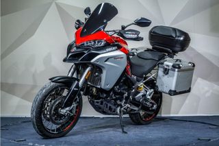 DUCATI Multistrada 1260 Enduro **MALETAS LATERALES Y TOPCASE**PUÑOS CALEFACTABLES**CUPULA**