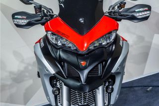DUCATI Multistrada 1260 Enduro **MALETAS LATERALES Y TOPCASE**PUÑOS CALEFACTABLES**CUPULA**