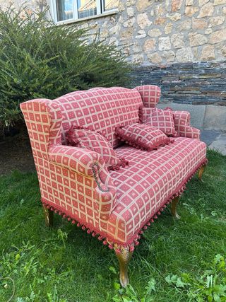 Sofá Isabelino Rojo y Beige