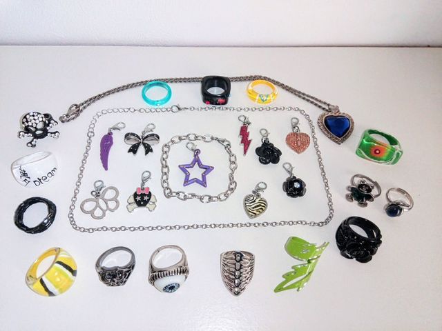 Lote bisutería Claire's + bisutería variada