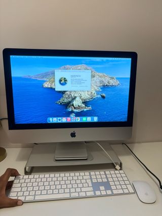 iMac 21.5” (2015) Plata