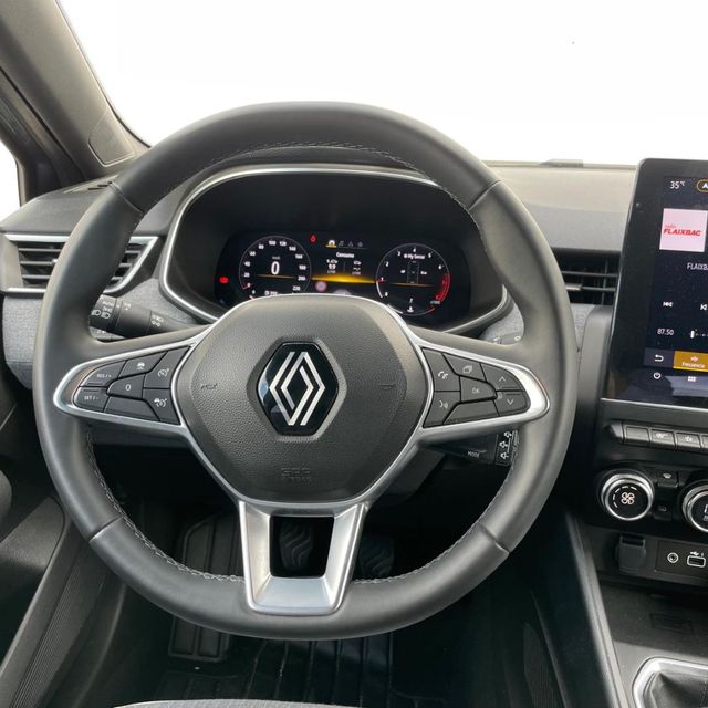 Renault Clio 2023