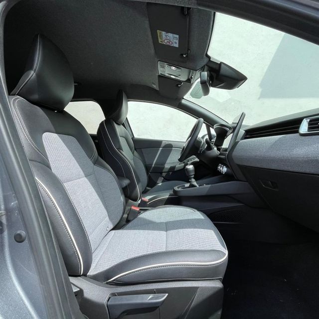 Renault Clio 2023