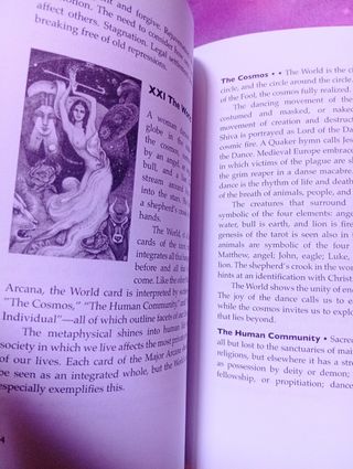 The Cosmic Tarot book libro en Inglés in English