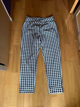 Pantalón cuadros blanco y negro