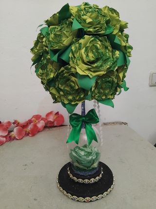 Centro de Mesa Flores Papel y Cristal. OFERTA