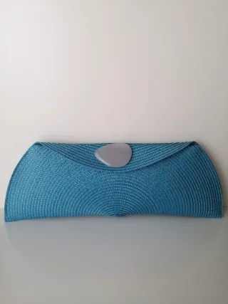 Cartera de rafia beige