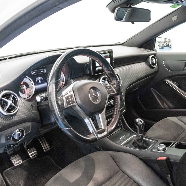Mercedes-Benz Clase A 180 AMG 2014