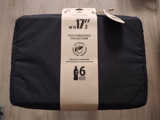Funda portátil Rivacase modelo 7707