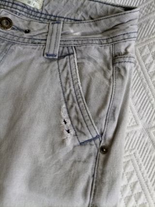 Bershka acampanados grises