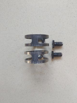 Abrazaderas Dura Ace Titanio 12v