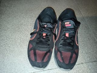 Zapatilla Nike Revolution 5 Negra Naranja